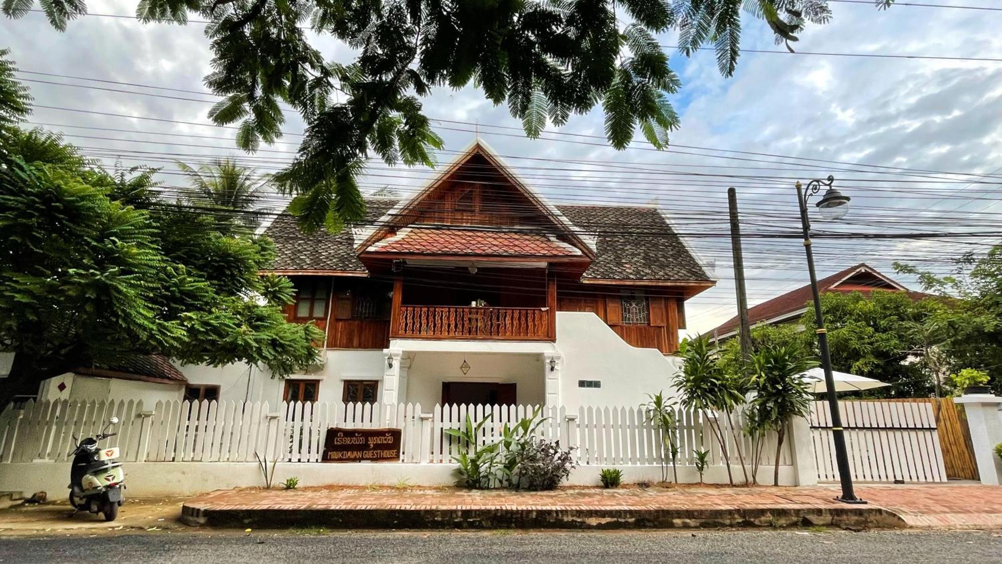 Moukdavan Guesthouse Luang Prabang Ngoại thất bức ảnh